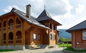 Гостинний двір КАРПАТІЯ, Верховина